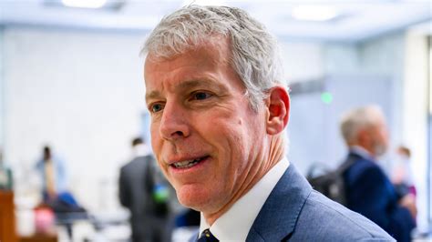 Argonne, Fermilab may avoid budget cuts, Energy chief says - Crain's ...