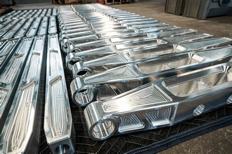 Dirt King Fabrication Shop Tour | race-deZert