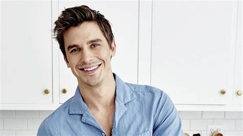Recipe: How to make Antoni Porowski's hanger steak with limes, chillies ...