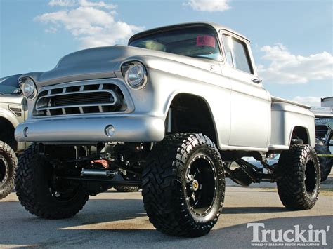 Love these old trucks!!! | Chevy trucks, Trucks, 57 chevy trucks