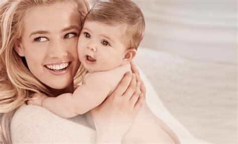 Maternity Skincare Products: During & After Pregnancy - Clarins ...