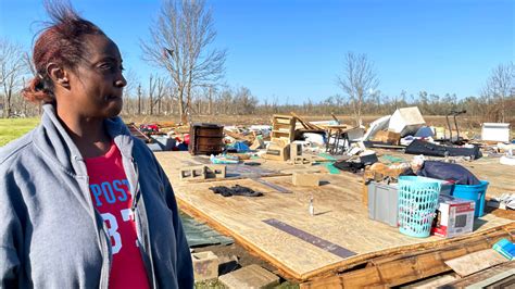 Mississippi tornado victims wonder, ‘How can we rebuild?’ | WVNS