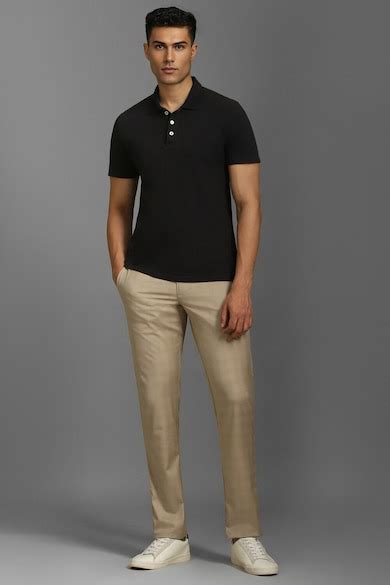 Buy Men Beige Slim Fit Check Flat Front Casual Trousers Online ...