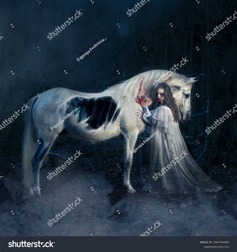 3,190 imágenes de Scary horse - Imágenes, fotos y vectores de stock ...