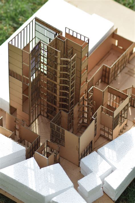 STREET AS A RUPTURE | AN URBAN VOID | CEPT - Portfolio