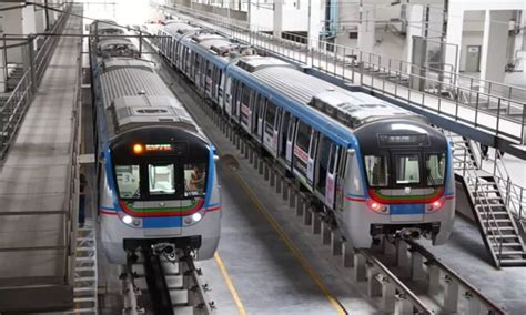 Hyderabad Metro, Rapido join hands; bike taxi service from all Metro ...