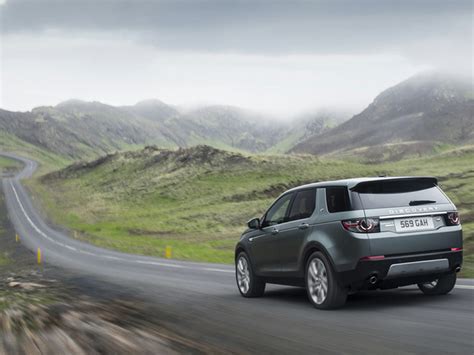 2016 Land Rover Discovery Sport Specs, Price, MPG & Reviews | Cars.com