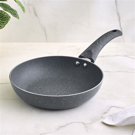 Buy Cooking Pots & Pans Online Starting @ Rs.199 | Home Centre