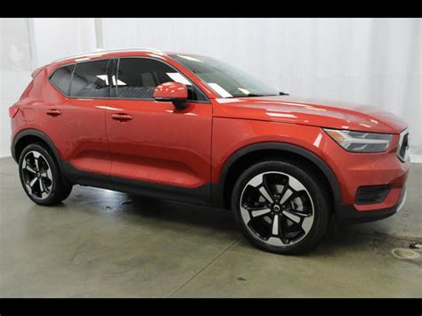 Used 2022 Red Volvo XC40 SUV For Sale in Kansas City, MO | Auto Navigator