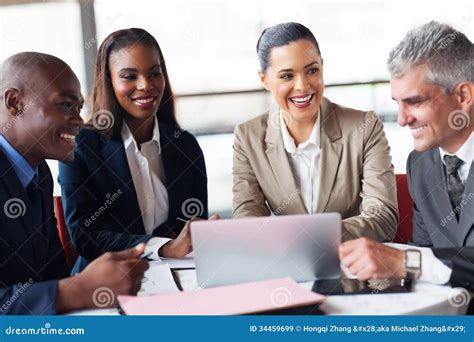 Free Stock Photos Business People 的图像结果