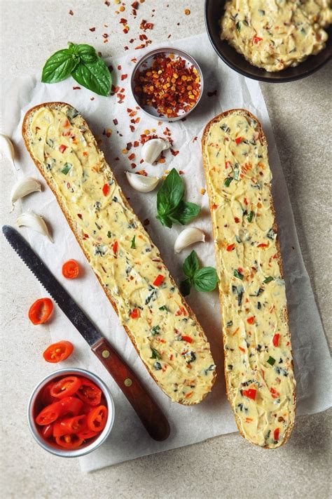 Chilli Garlic Bread Loaf – The Spotted Cow Fromagerie