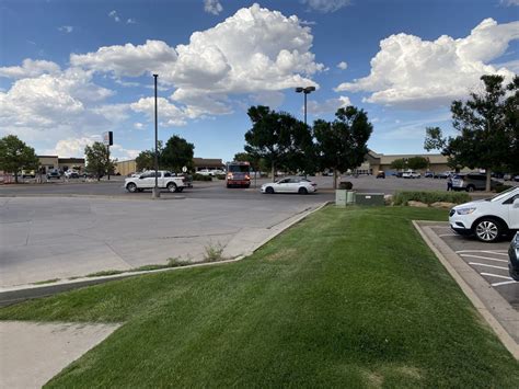 Pueblo West Safeway evacuation lifted after reported bomb threat