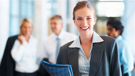 Businesswoman Wallpaper for Laptop 的图像结果