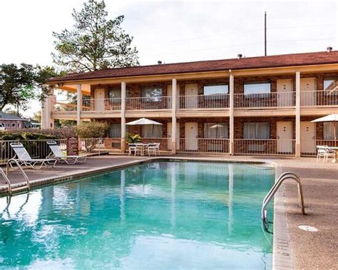 RODEWAY INN JASPER - Hotel Reviews, Photos, Rate Comparison - Tripadvisor