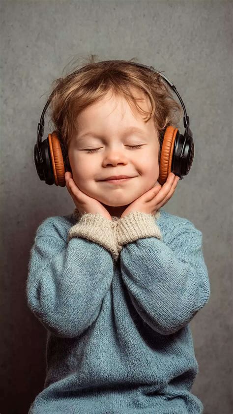 How music supports brain, emotional and social growth in children