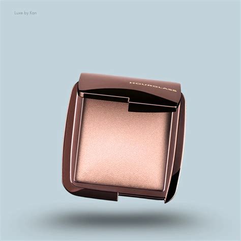 Hourglass Ambient™ Lighting Finishing Powder – Luxe by Kan