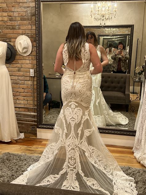 All Who Wander Rowan Sample Wedding Dress Save 70% - Stillwhite