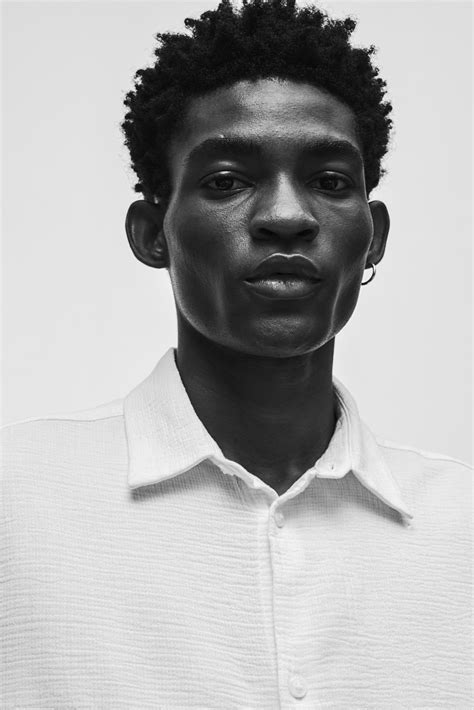 Regular Fit shirt - Cream - Men | H&M IN