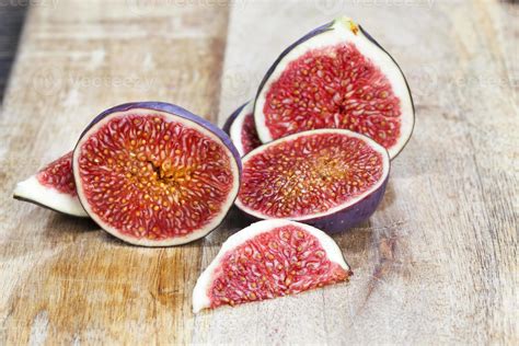 healthy red delicious fig pulp with seeds, ripe figs 9451147 Stock ...