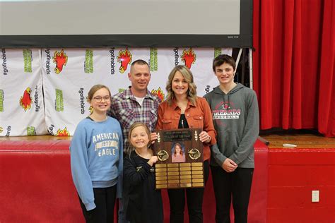 DLPS STAFF RECOGNITION - Devils Lake Public School District