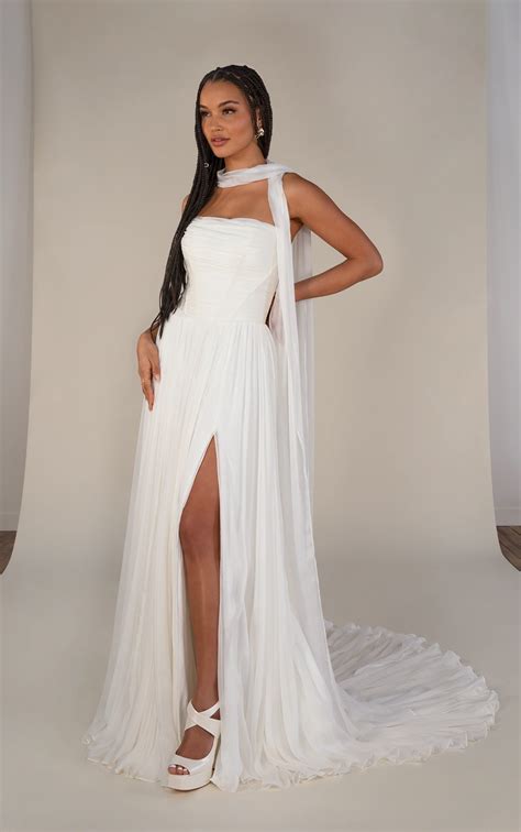 Avalon Dress: Effortlessly Stunning Boho Bridal Elegance