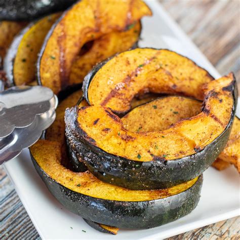 Easy Grilled Acorn Squash: Versatile Vegetable Side Dish