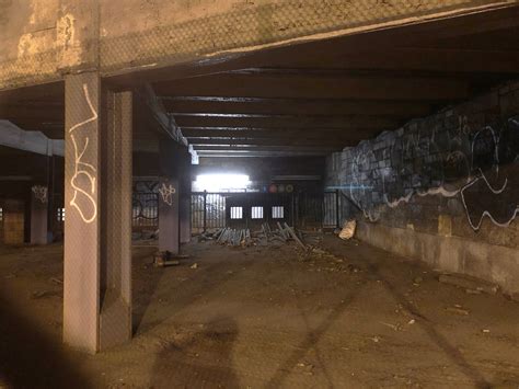 Kew Gardens–Union Turnpike station - Wikipedia