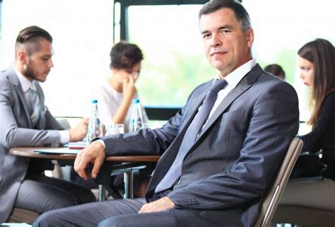 Business Person Dress to Impress 的图像结果