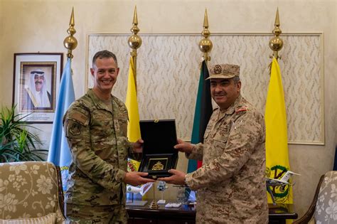 9 AF (AFCENT) commander meets with Canadian, Italian and Kuwaiti key leaders > U.S. Air Forces ...