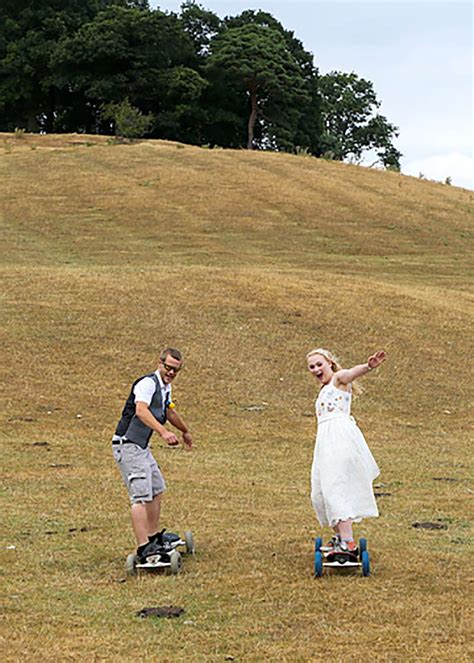 Brum Skateboarding Bride 的图像结果