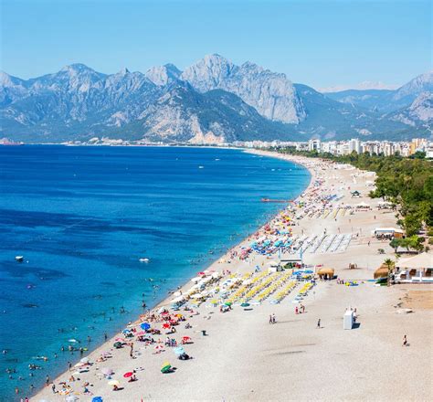 Konyaalti Beach in Antalya, Turkey Review | BeachRadar.com