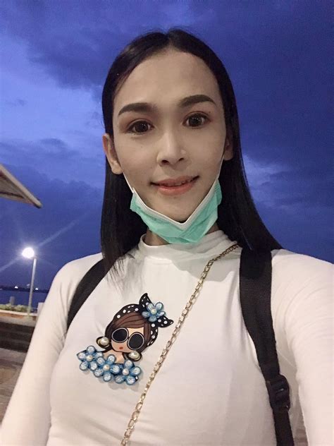 Ladyboy Wanmai Thammavong - Ladyboy in Thailand - YouTube