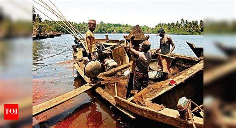 Approval to mine sand in Chapora river put on hold | Goa News - Times ...