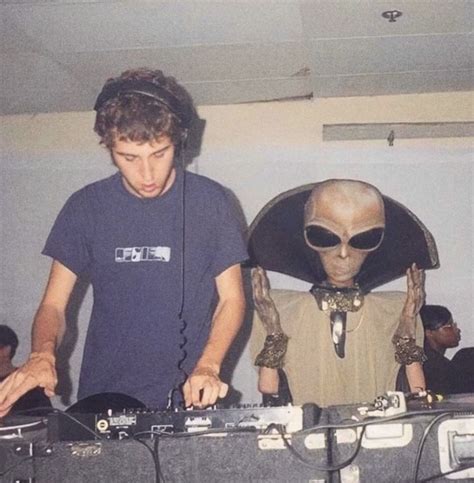 Alien Tech Punk 的图像结果