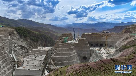 青海：玛尔挡水电站首台机组座环吊装就位_涉藏动态_中国西藏网