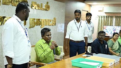 AIADMK councillor votes against chairperson with DMK councillors in ...