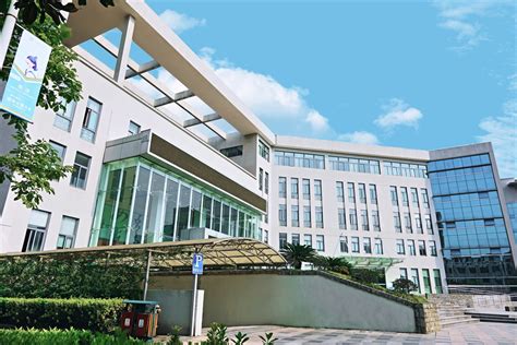 普通专升本学校——广州商学院：广东第一所转设的独立院校 - 知乎