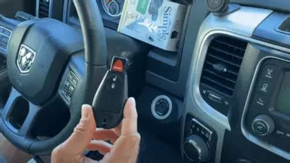 How to Program a New Ram Key FOB 的图像结果
