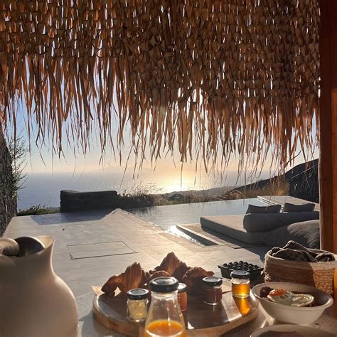 LITHI LUXURY RETREAT (Santorini) - B&B Reviews, Photos, Rate Comparison ...