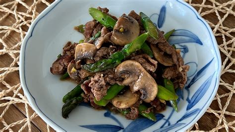 Stir-Fry Beef with Asparagus and Mushroom Recipe – Japanese Cooking 101