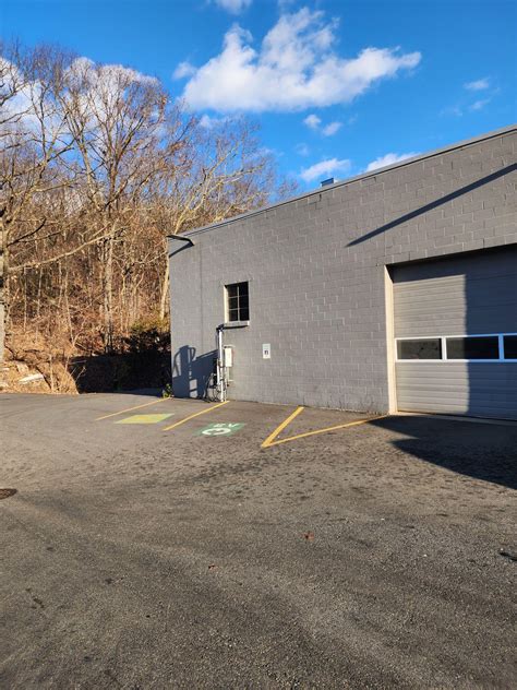 Bonnell Ford | Winchester, MA | EV Station