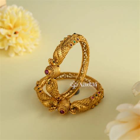 Incarnadine Royal Peacock Kada Bangle – Aadai Alangaram