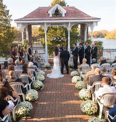 Golden Mast Inn | Reception Venues - The Knot