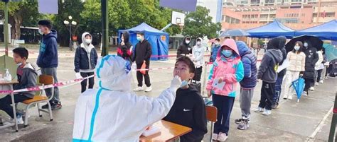 开学第一天，秀山县师生员工全员接受核酸检测_工作_防控_中小学
