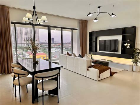 Gateway Madison 4BR apartment for rent – Landmark 81 view