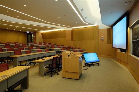 College 的图像结果