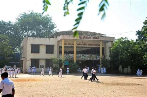 Six Divan Ballubhai School students go missing, found safe hours later