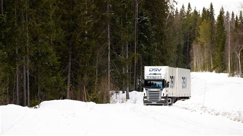 Cold chain logistics services: Temperature control | DSV