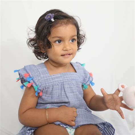 Shop Organic Cotton Clothing for Newborns and Babies | Tiny Twig India