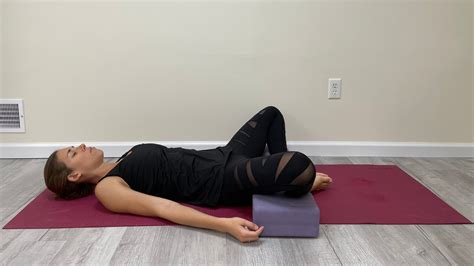 Bedtime Yin Yoga- A Restful Yin Yoga Sequence - YogaUOnline